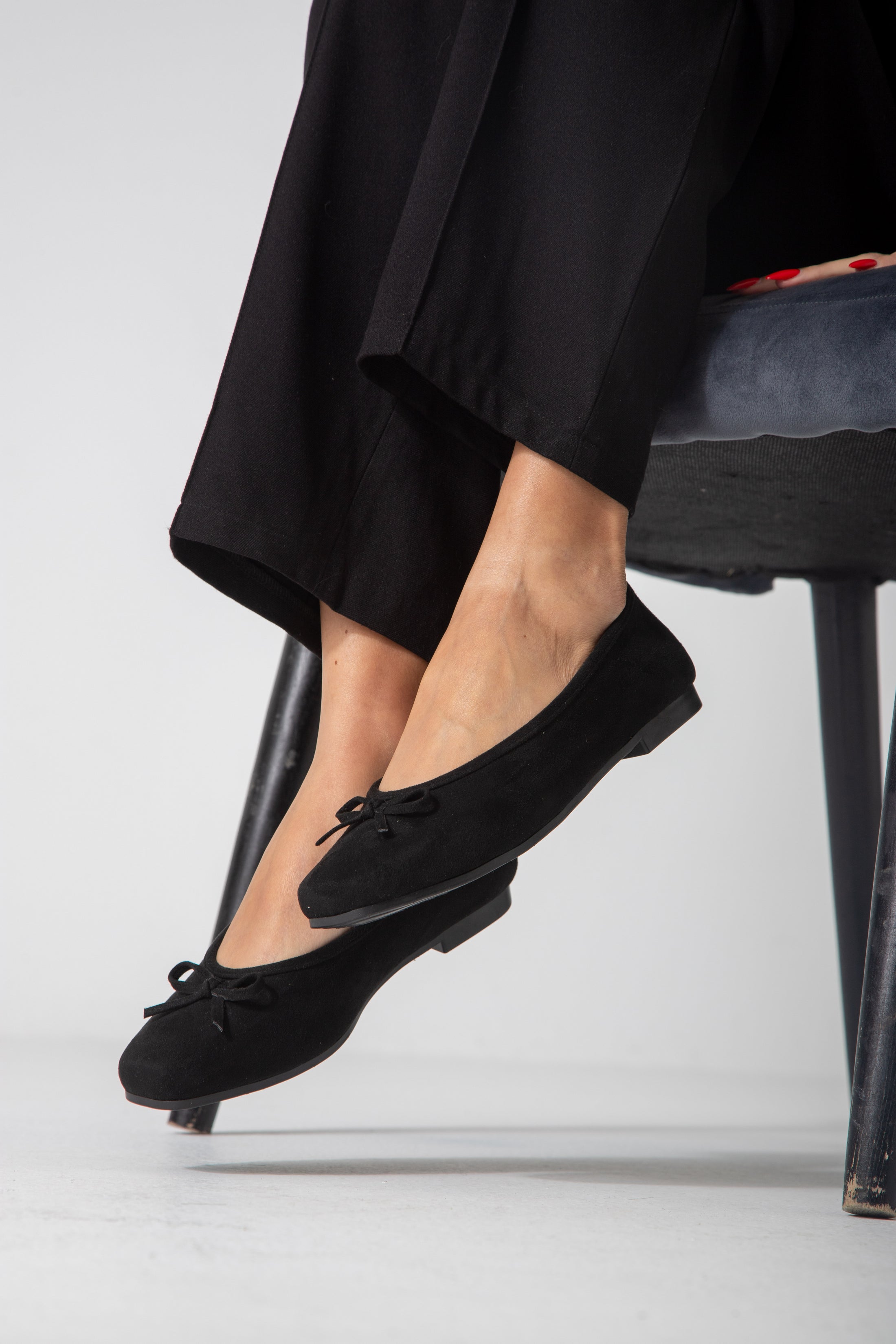 Suede-Ballet Flat-black