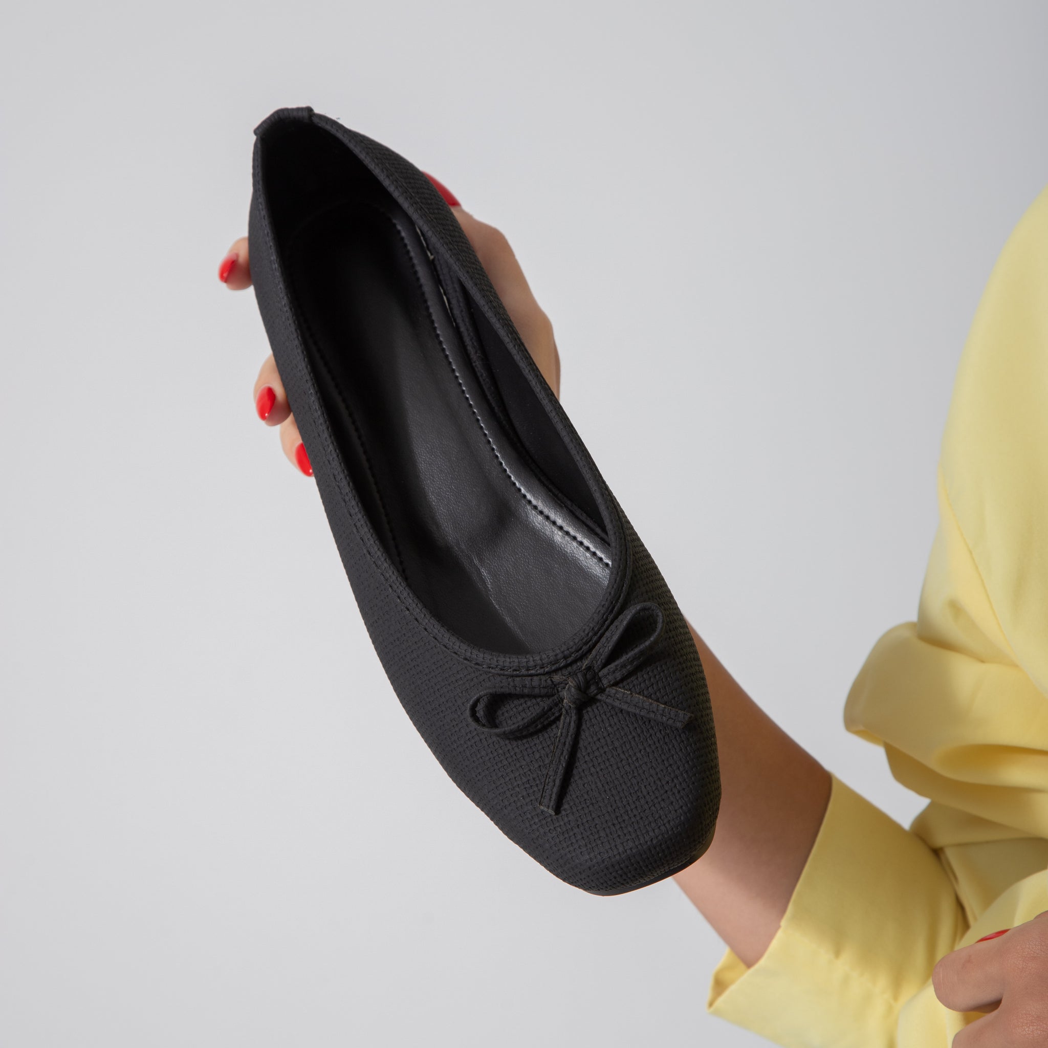 The Textured Ballet Flat-black