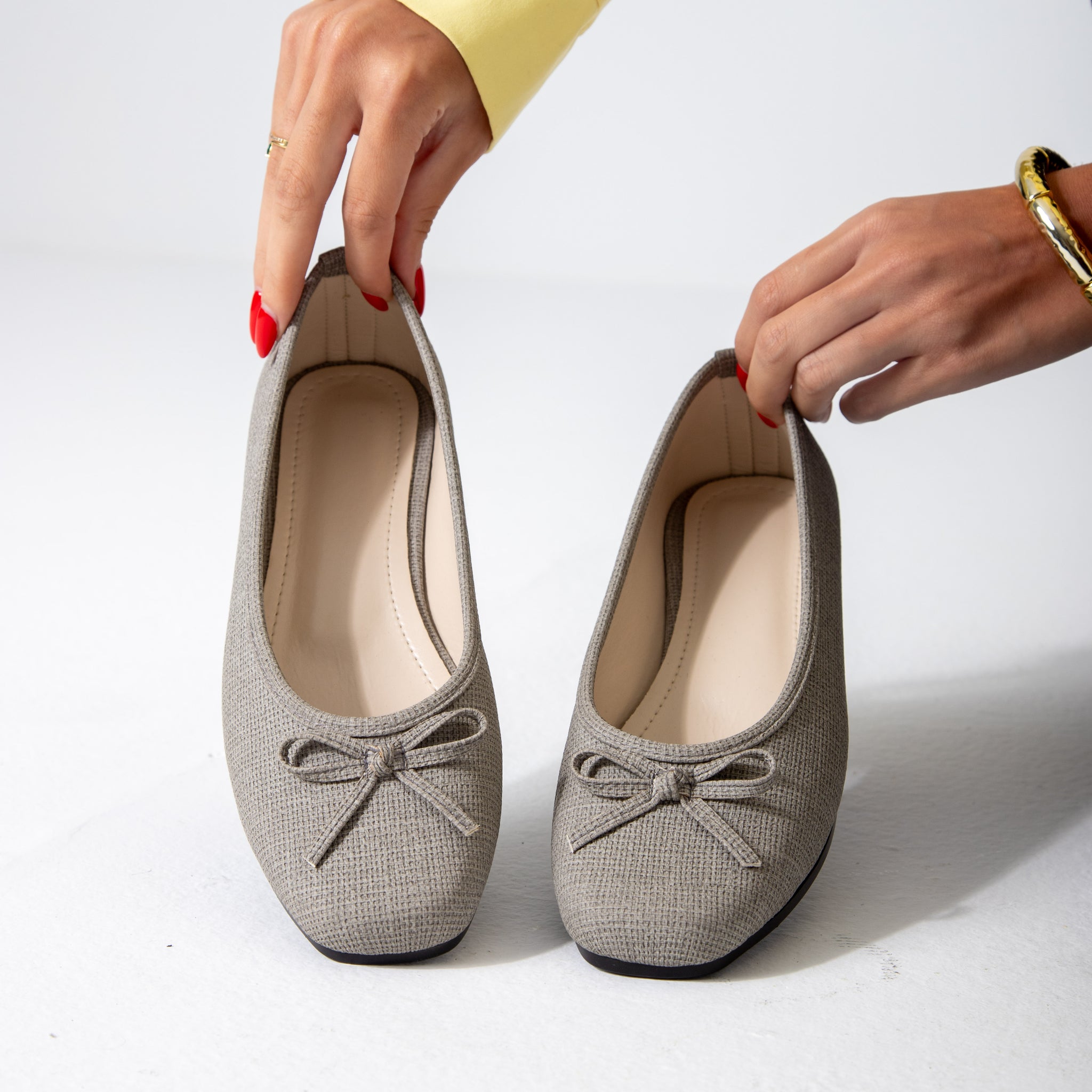 The Textured Ballet Flat-gray