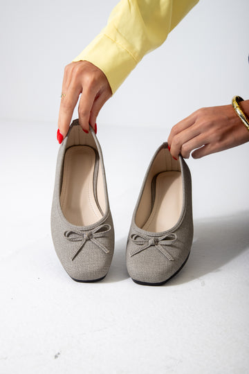 The Textured Ballet Flat-gray