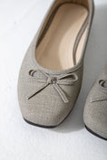 Load image into Gallery viewer, The Textured Ballet Flat-gray

