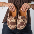 Load image into Gallery viewer, The Safari Clogs-beige
