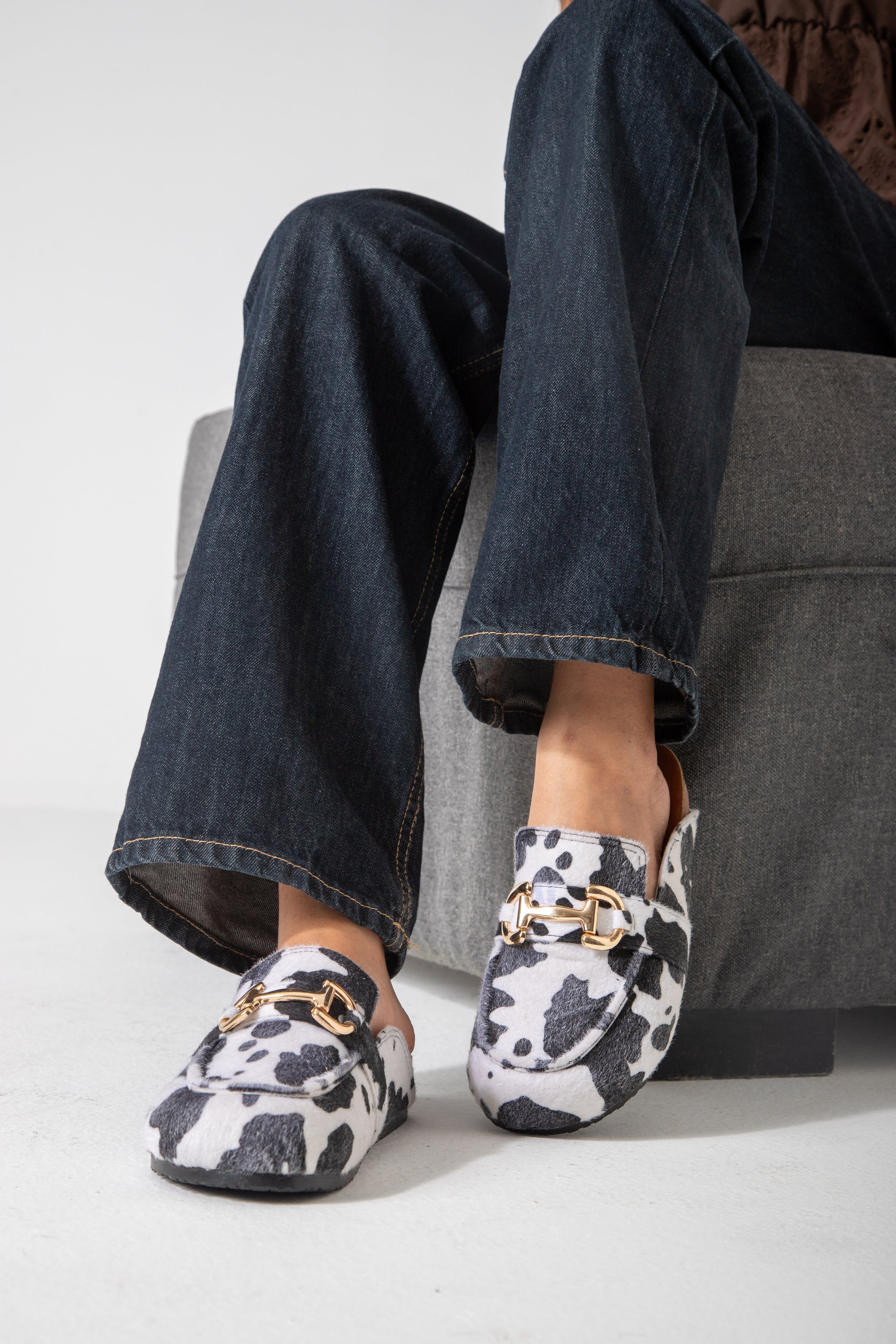 The Safari Clogs-black