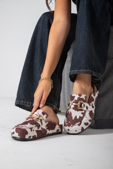 The Safari Clogs-brown