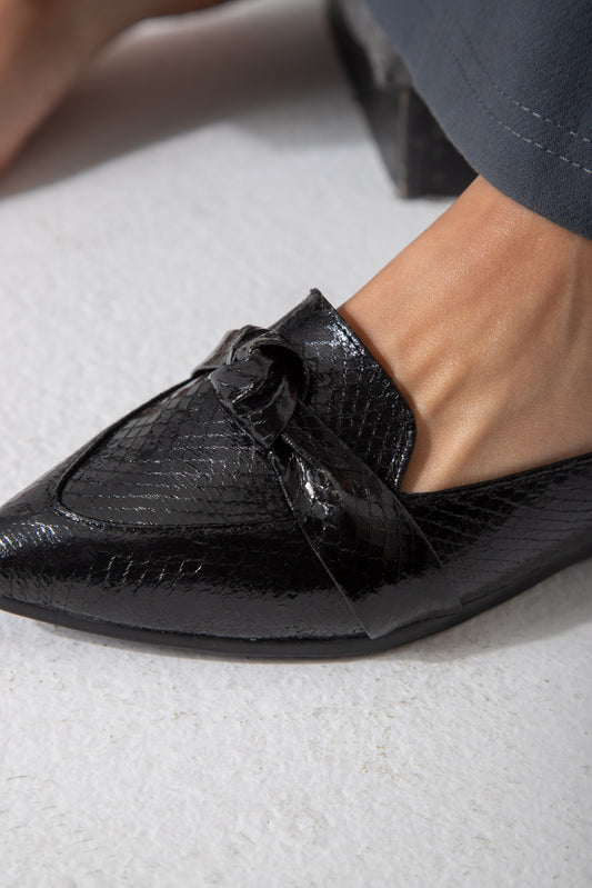 Metallic Snake Flats-black