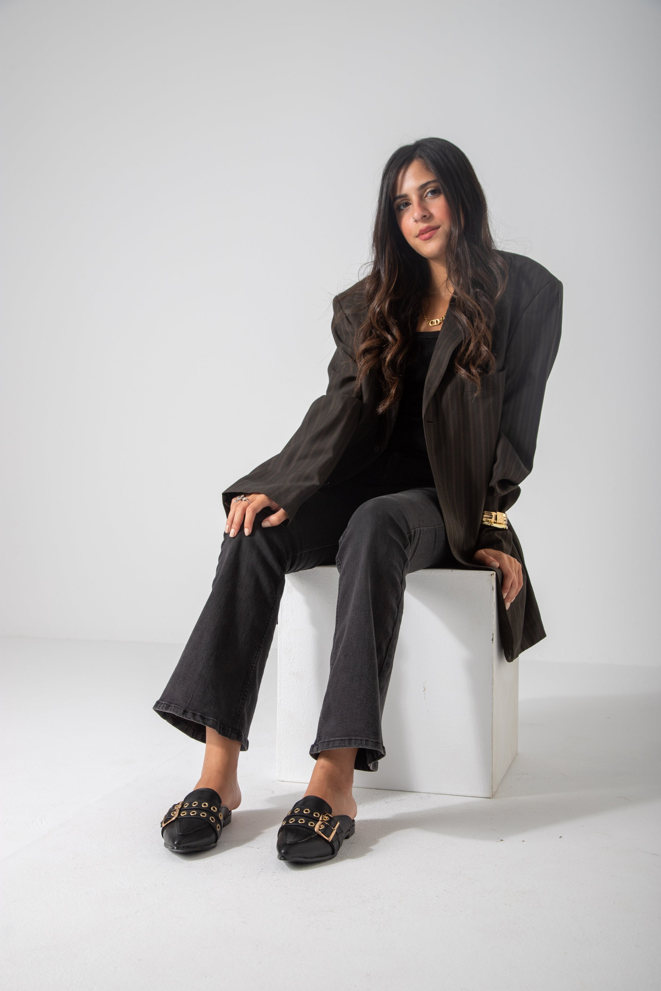 The Riviera Mule-black