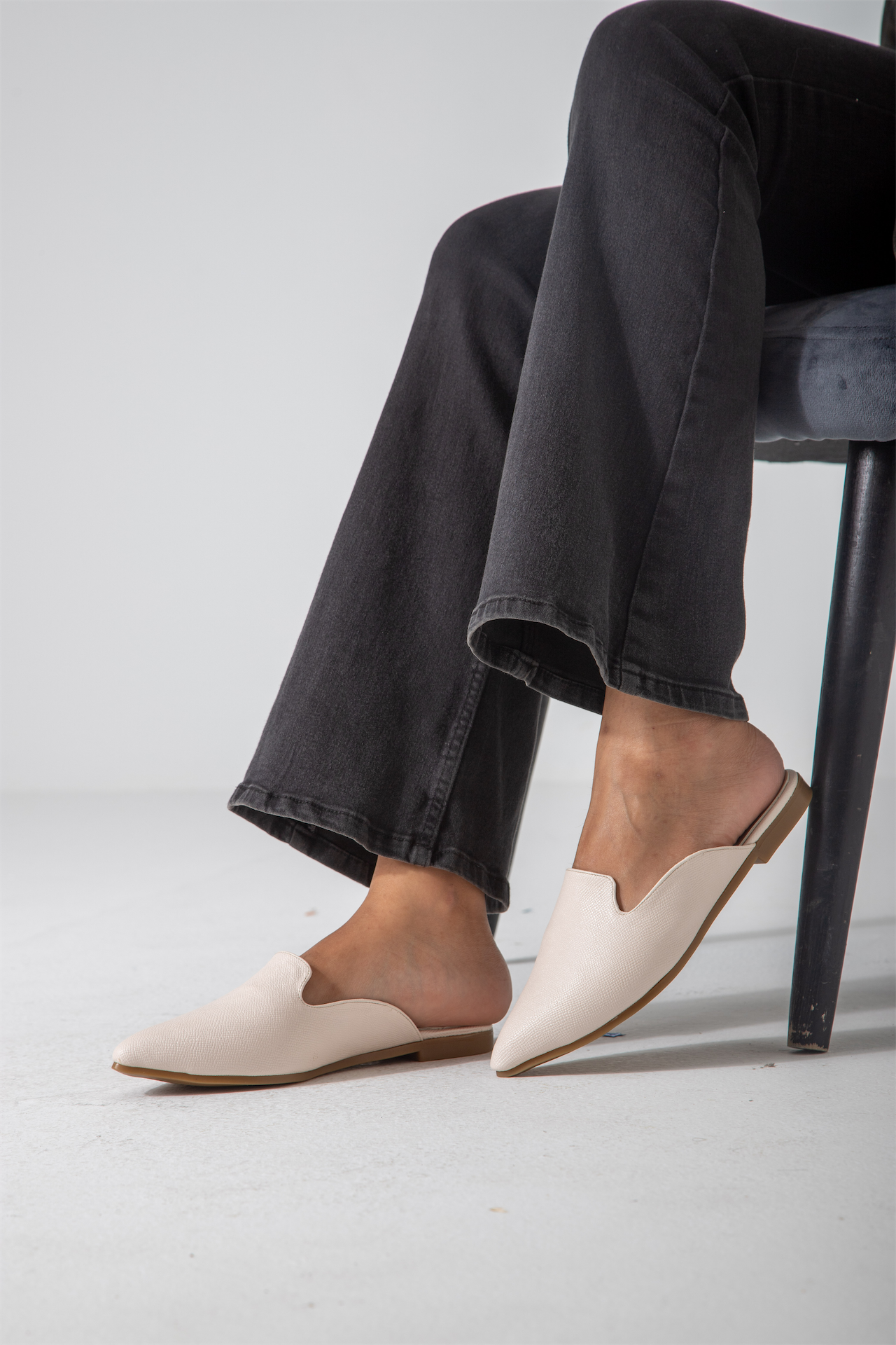 Chic Backless Flat-off-white