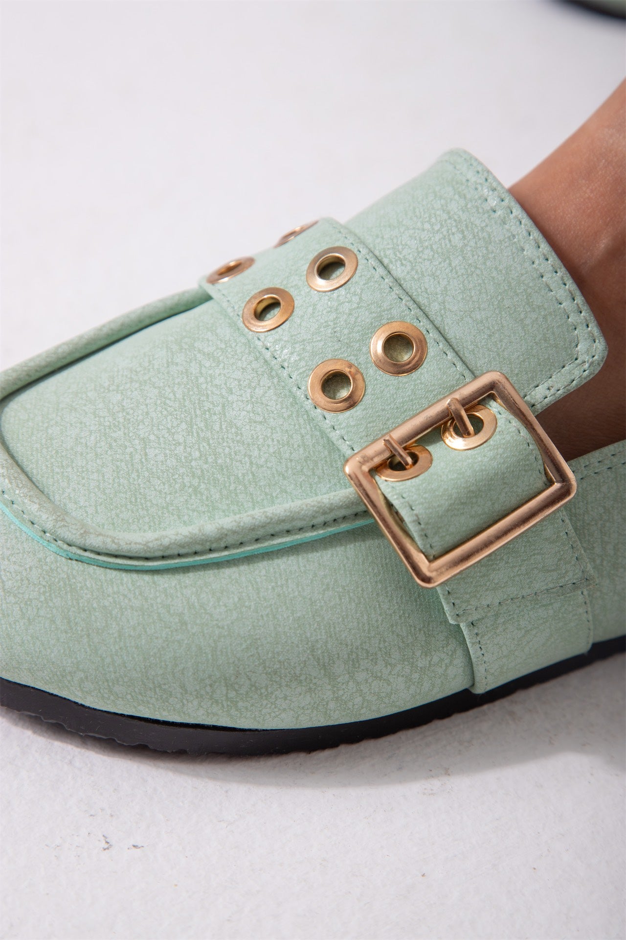 The Riviera Mule-green