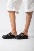 Load image into Gallery viewer, The Riviera Loafer Mule-black
