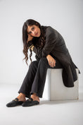Load image into Gallery viewer, The Avenue Mule-black
