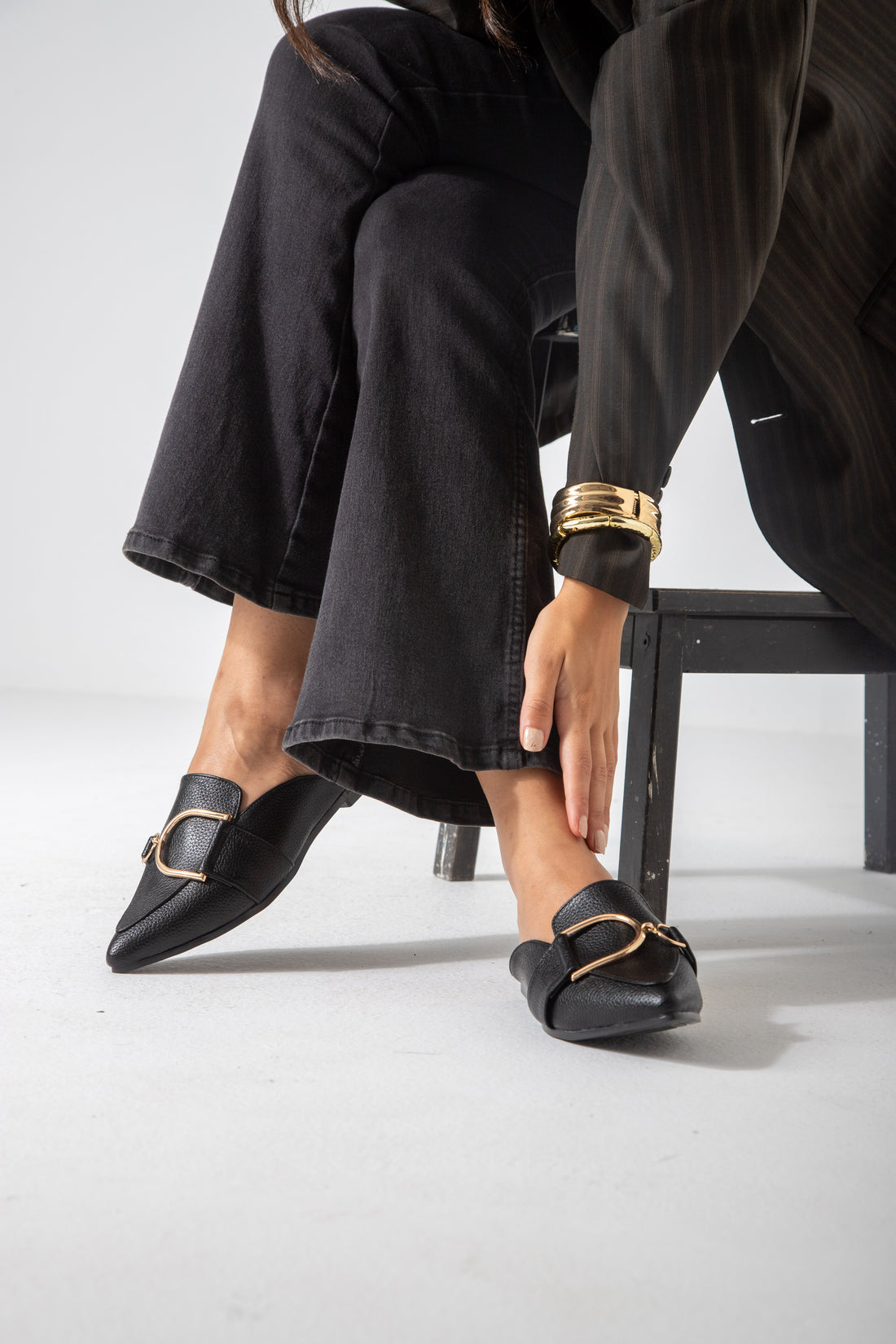 The Metropolis Mule-black