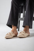 Load image into Gallery viewer, The Metropolis Mule-beige
