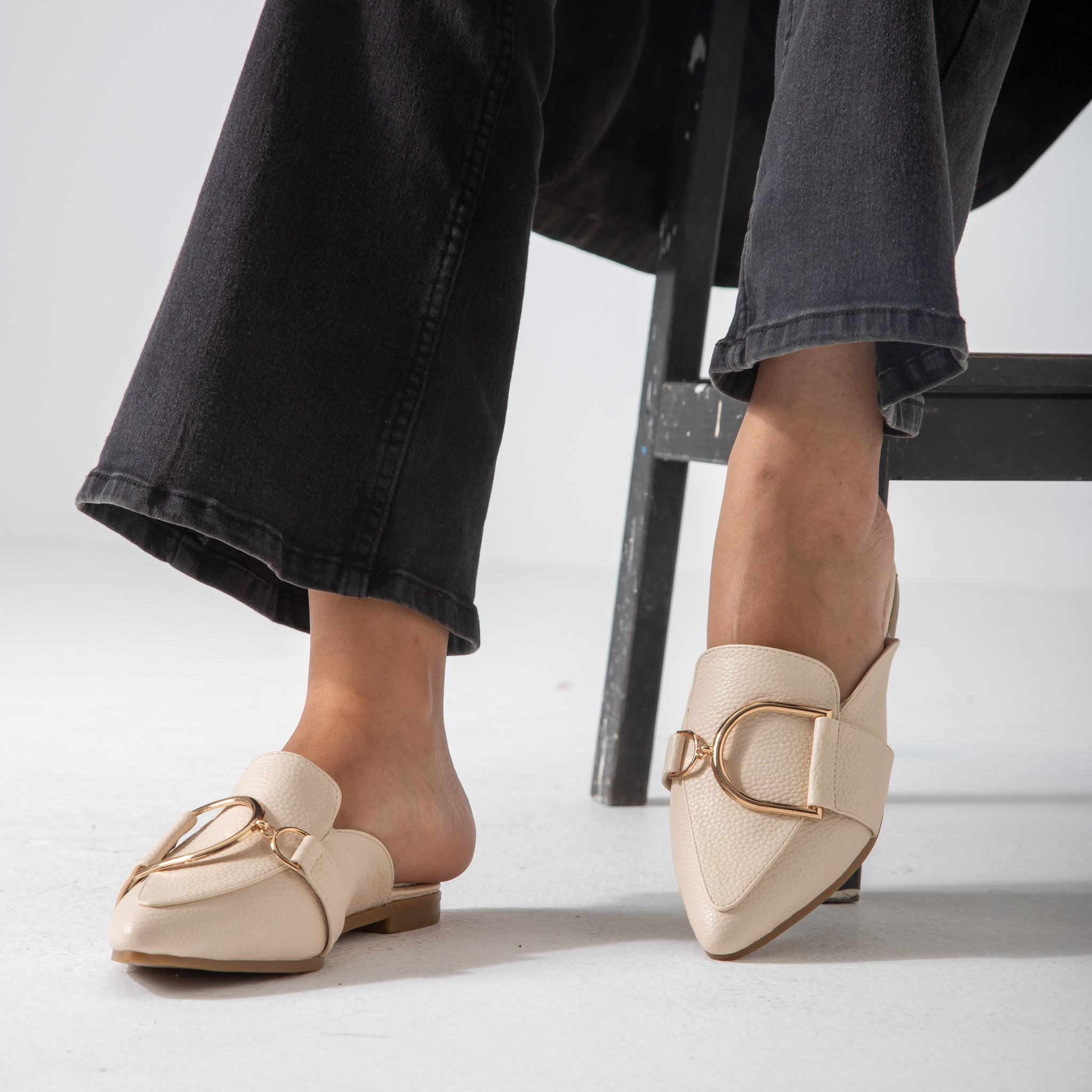 The Metropolis Mule-beige