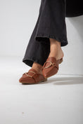 Load image into Gallery viewer, The Metropolis Mule-camel
