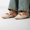 Load image into Gallery viewer, The City Point Mule-beige
