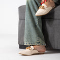 Load image into Gallery viewer, The City Point Mule-beige
