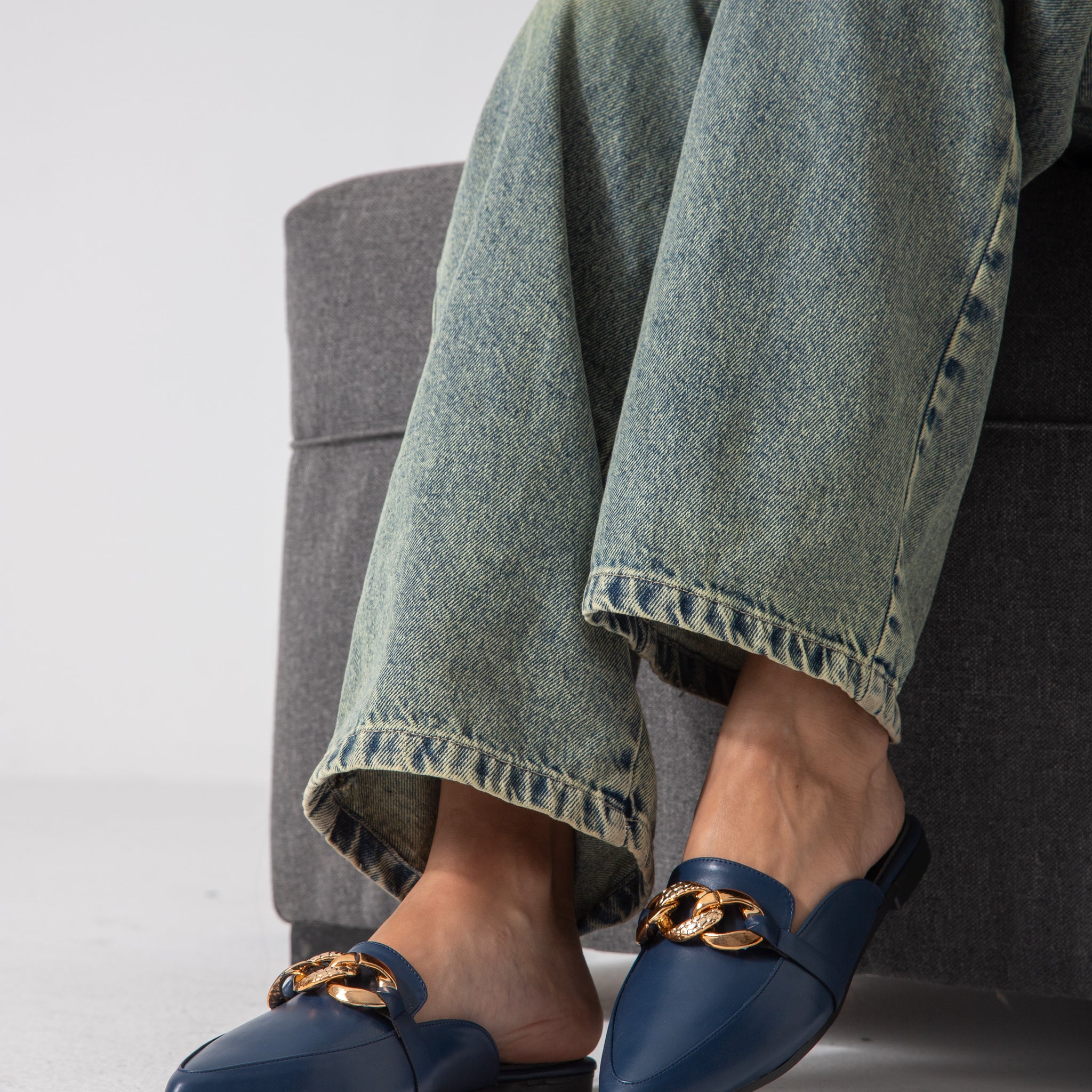 The City Point Mule-dark blue