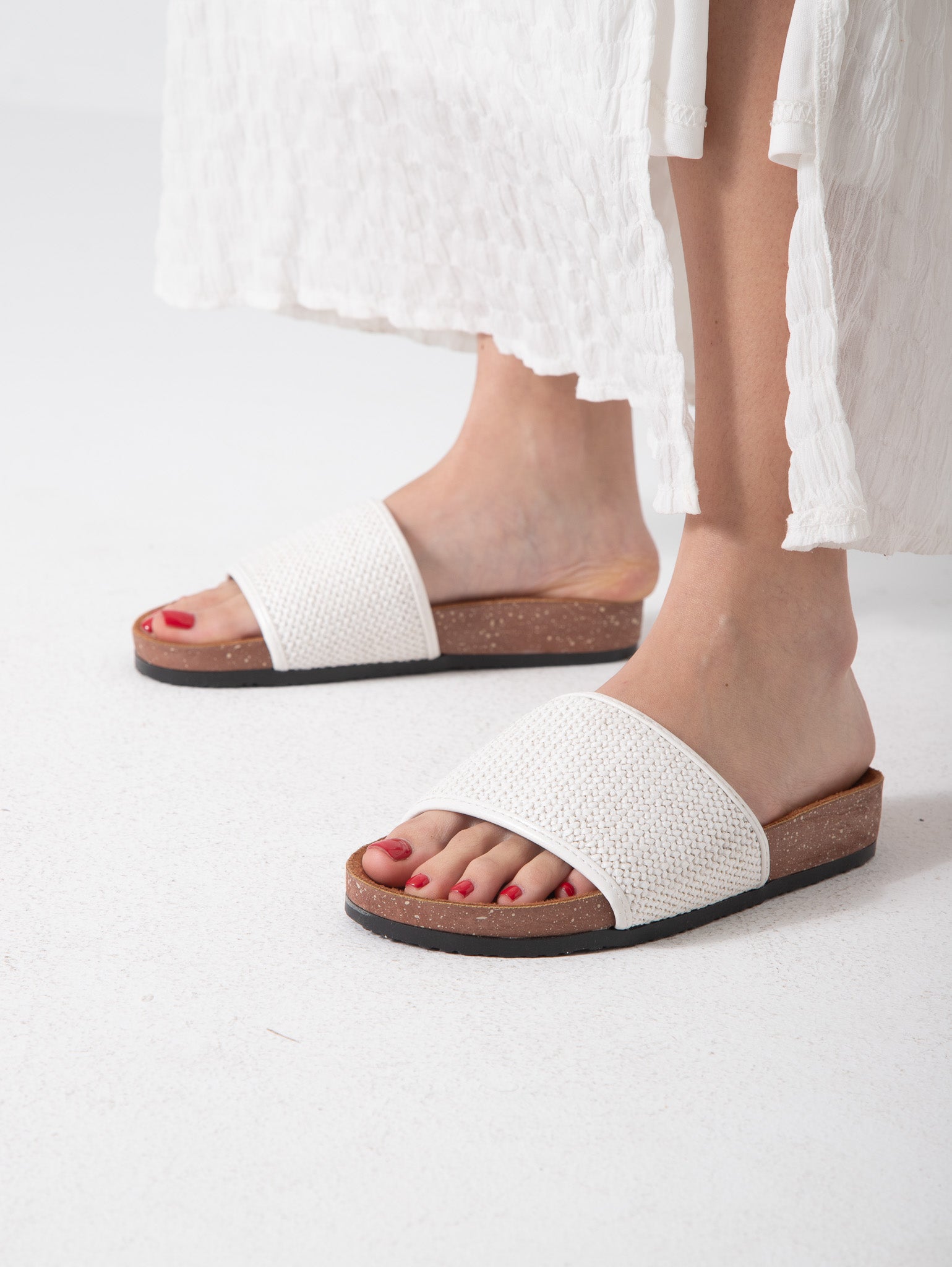 Pure Thread Slide - white