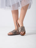 Load image into Gallery viewer, Retro Grid Slides - cafe

