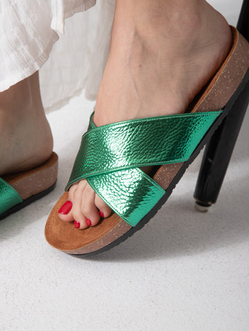 Metallic Stripe Pulse - green
