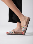 Load image into Gallery viewer, Horizontal Strap Slipper - orange
