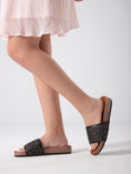 Load image into Gallery viewer, Urban Mosaic Slide - black
