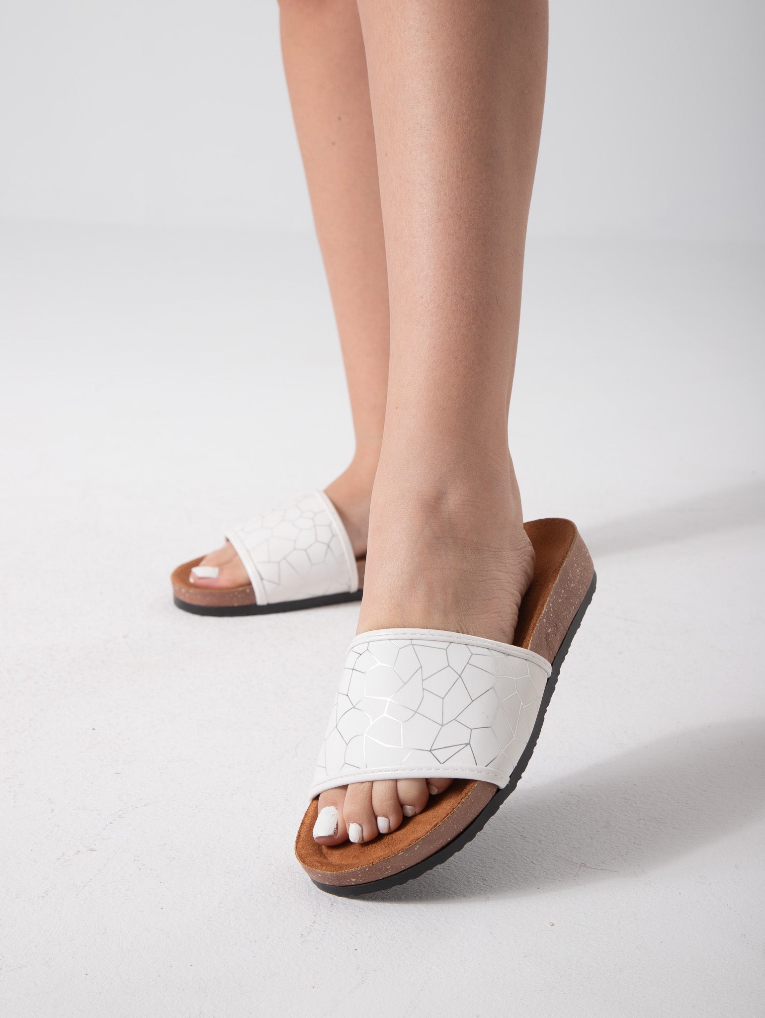 Urban Mosaic Slide - white