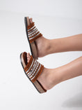 Load image into Gallery viewer, Glam Rebel Step - brown

