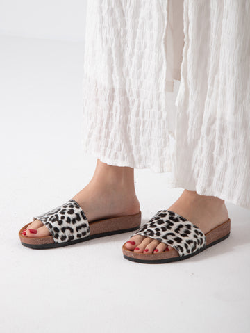 Urban Jungle Chic - white