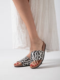 Load image into Gallery viewer, Urban Jungle Chic - white
