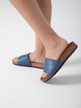 Load image into Gallery viewer, Urban Trace Slide - blue
