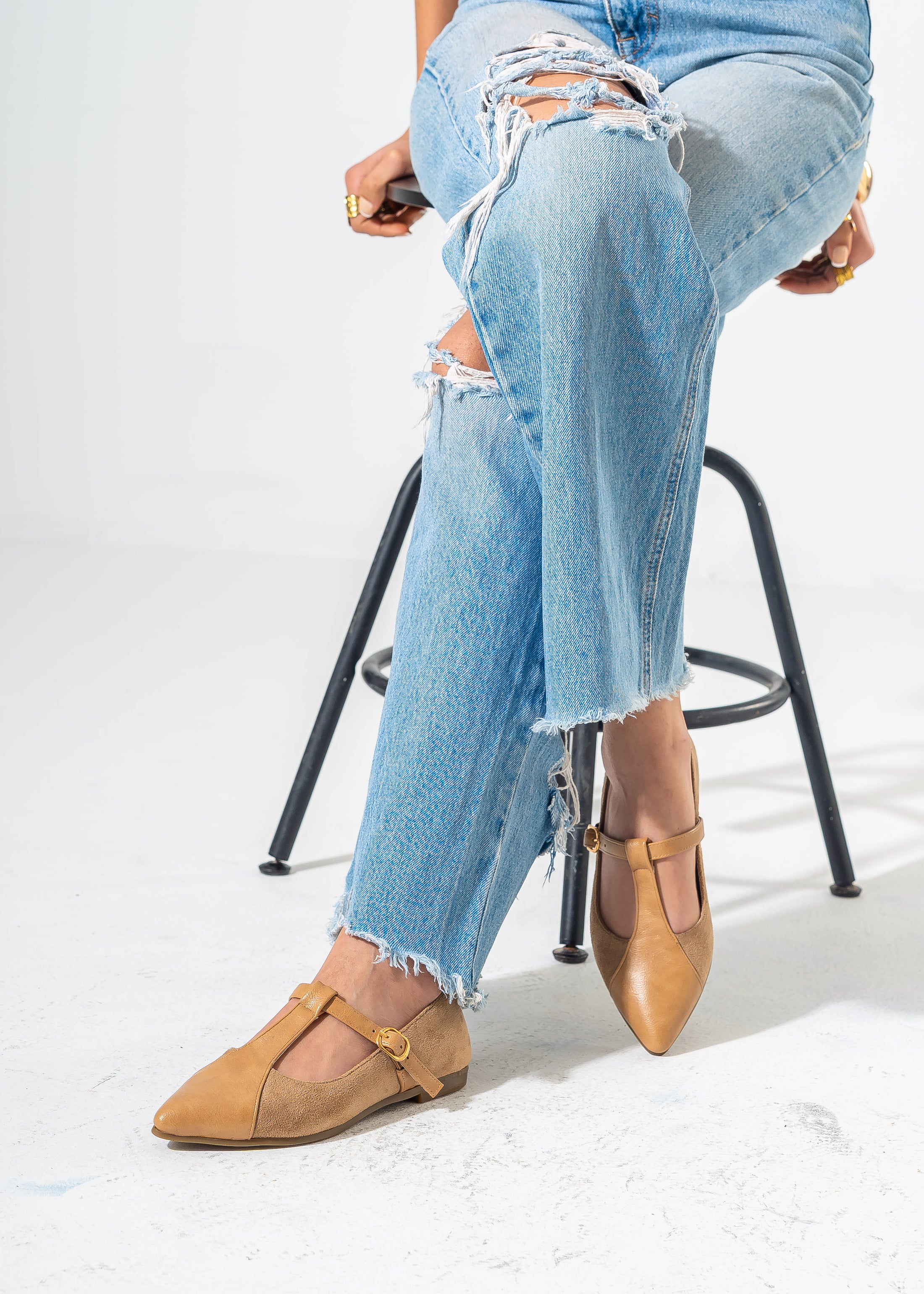 Pointed Toe T-Strap Flats-CAFFE