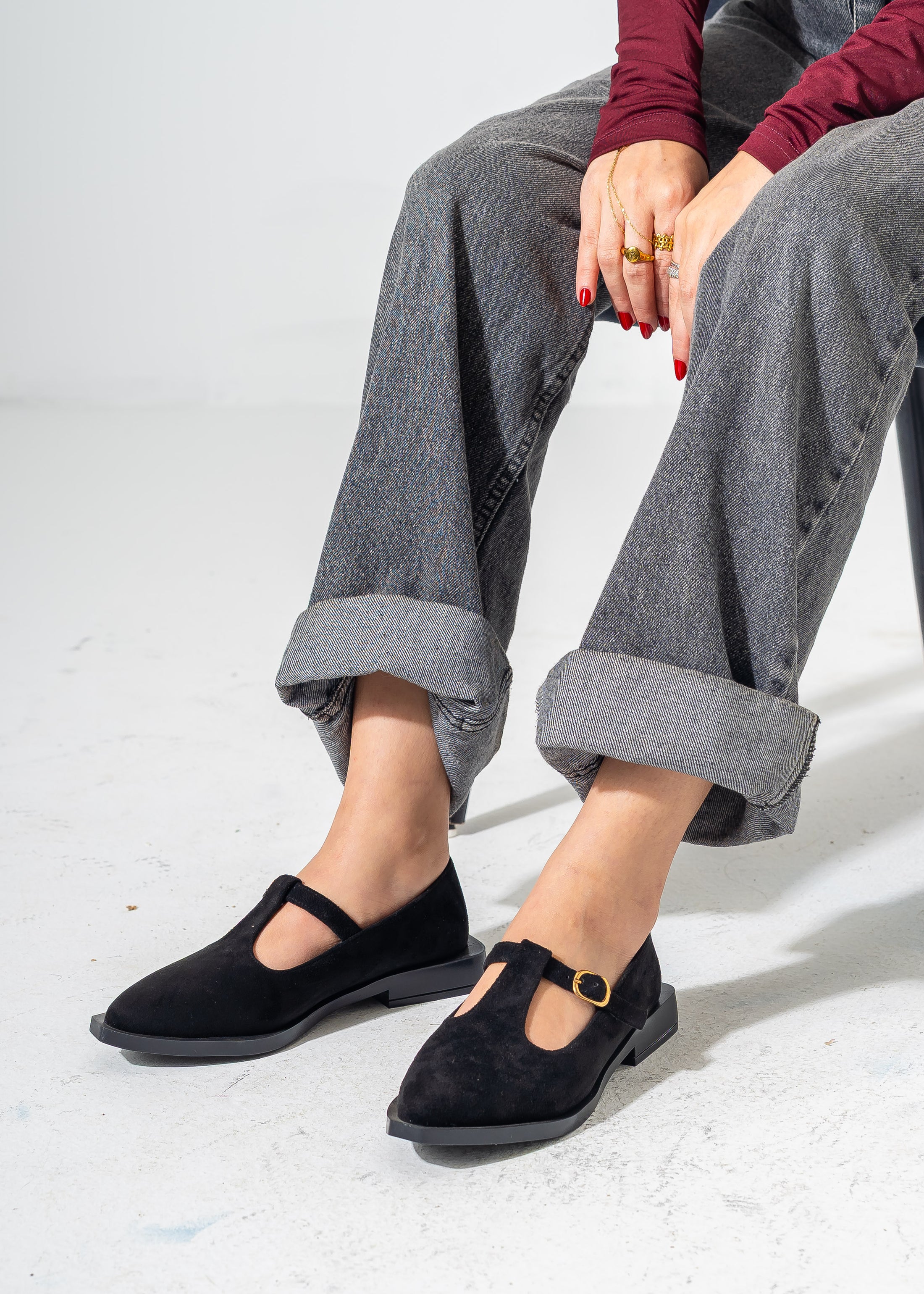 The Essential T-Bar Flats-BLACK