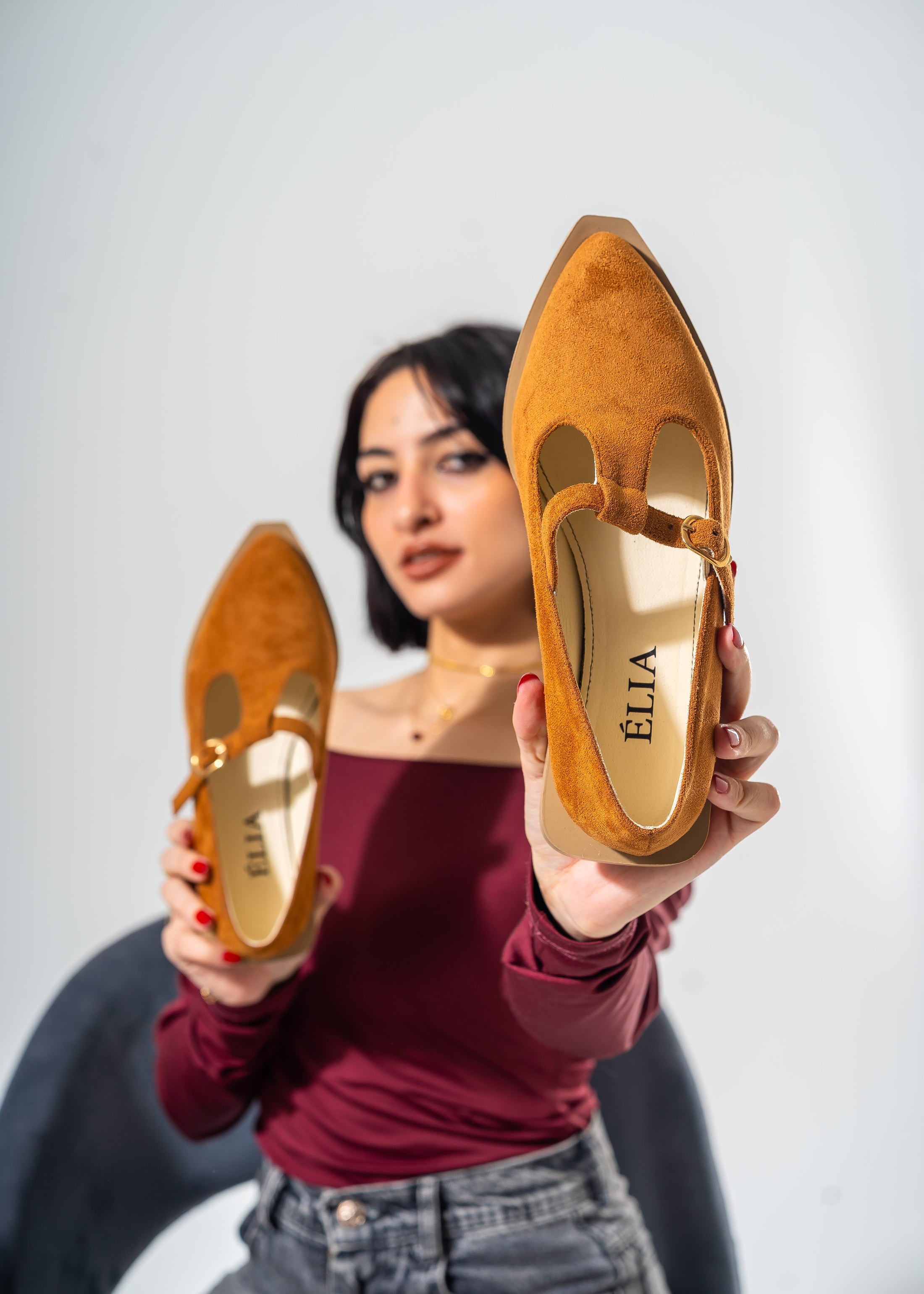 The Essential T-Bar Flats-CAMEL