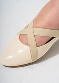 Load image into Gallery viewer, Bella Criss-Cross Flats-BEIGE
