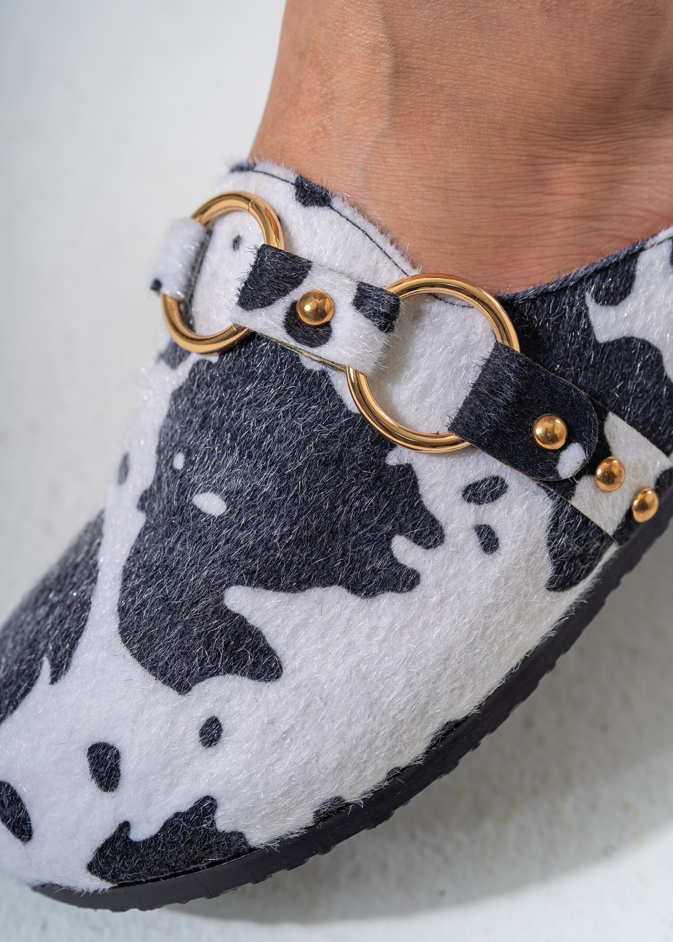 Cow-Print Fuzzy Clog Mules-WHITE
