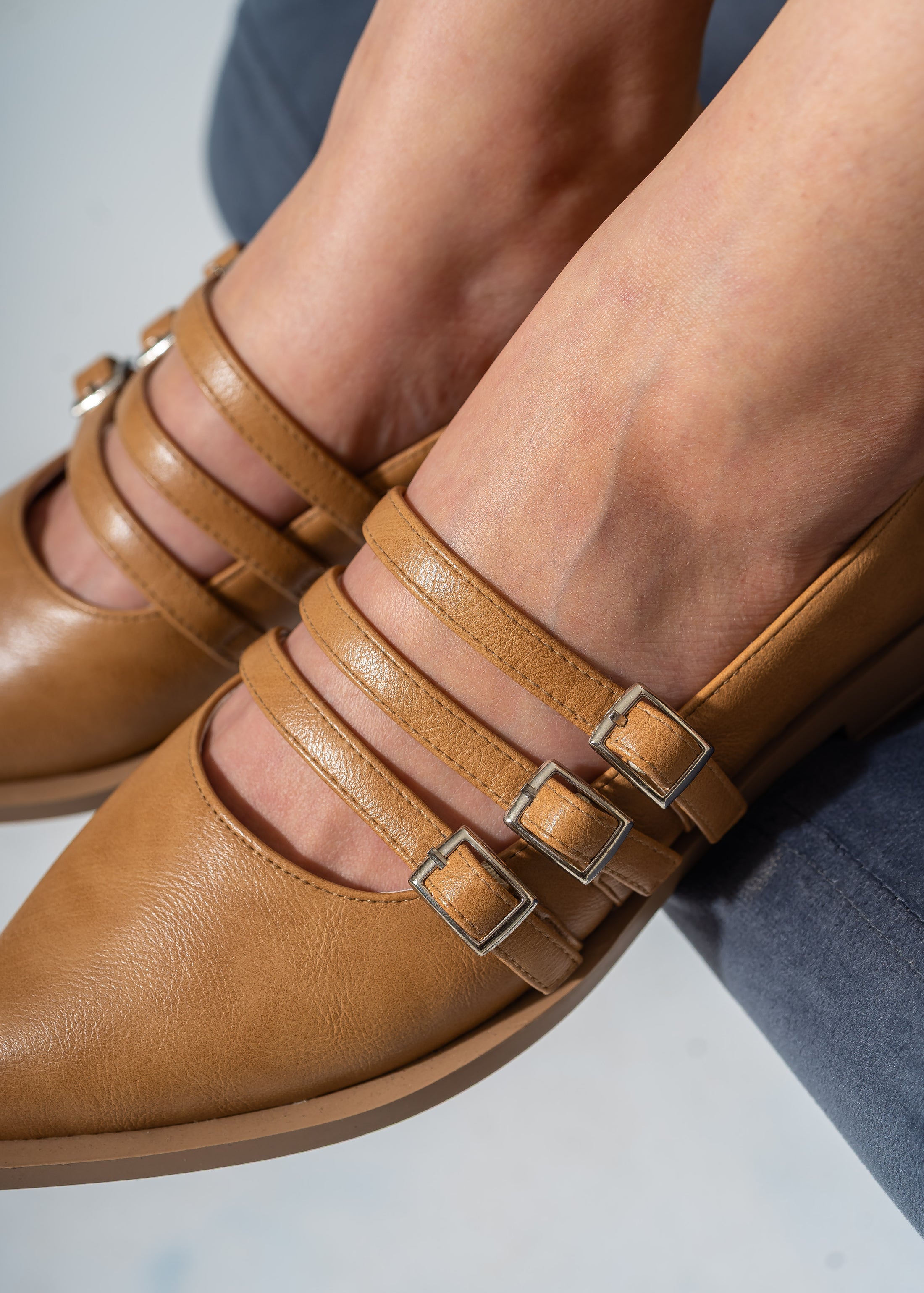 Pointed-Toe Triple Strap Flats-CAFFE