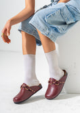 Load image into Gallery viewer, Classic Ring-Detail Clogs-MAROON
