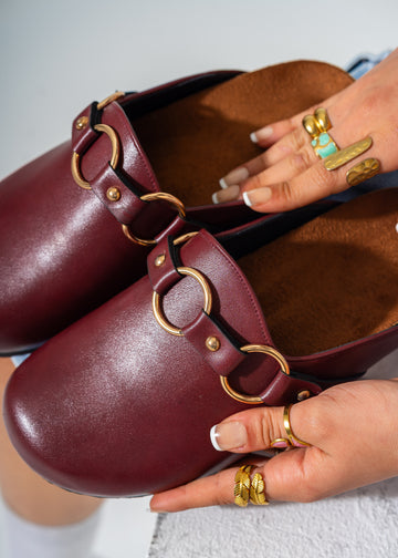 Classic Ring-Detail Clogs-MAROON