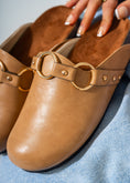 Load image into Gallery viewer, Classic Ring-Detail Clogs-CAFFE
