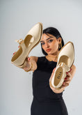 Load image into Gallery viewer, The Edge Point Mary Janes-BEIGE
