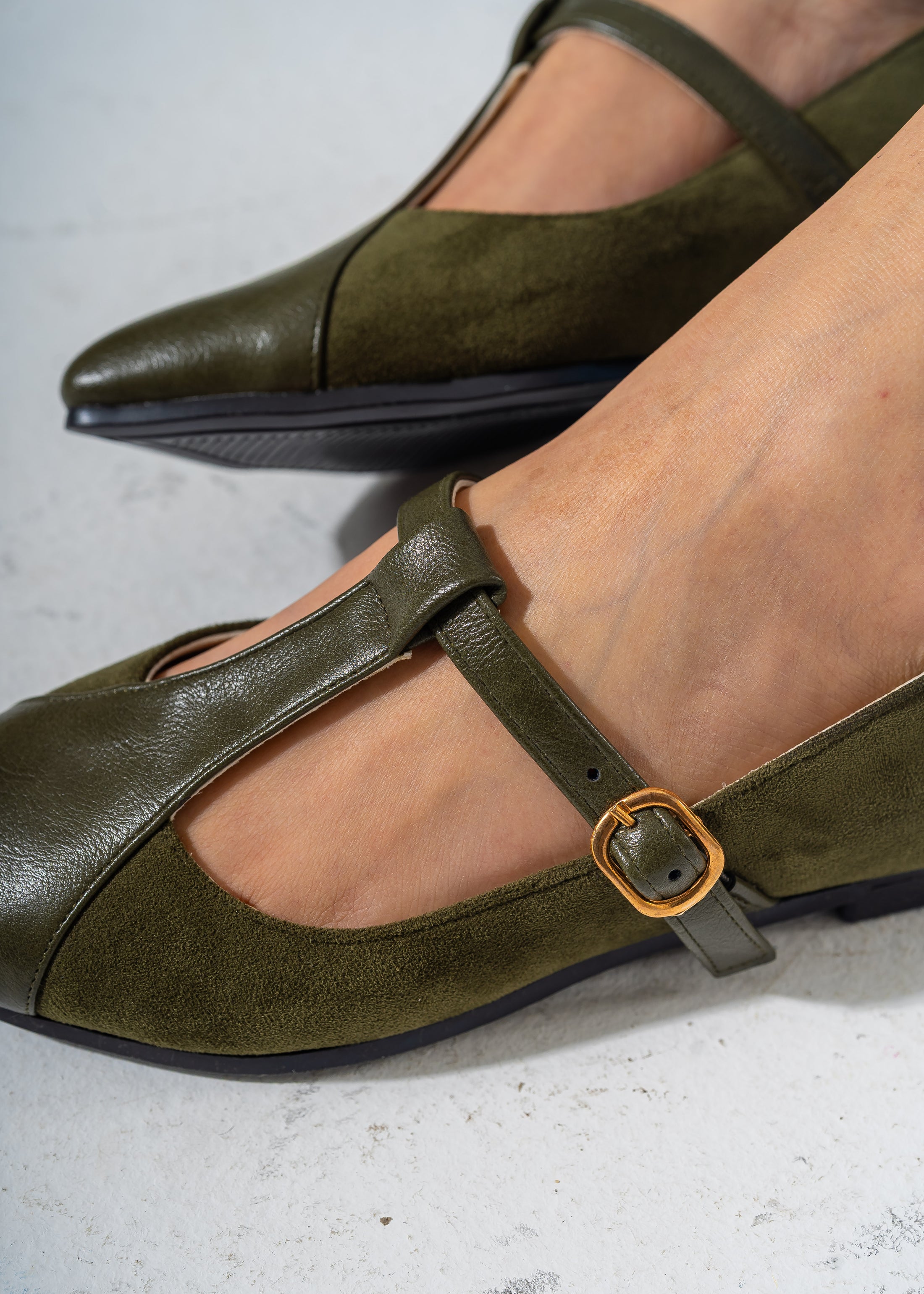 Pointed Toe T-Strap Flats-OLIVE