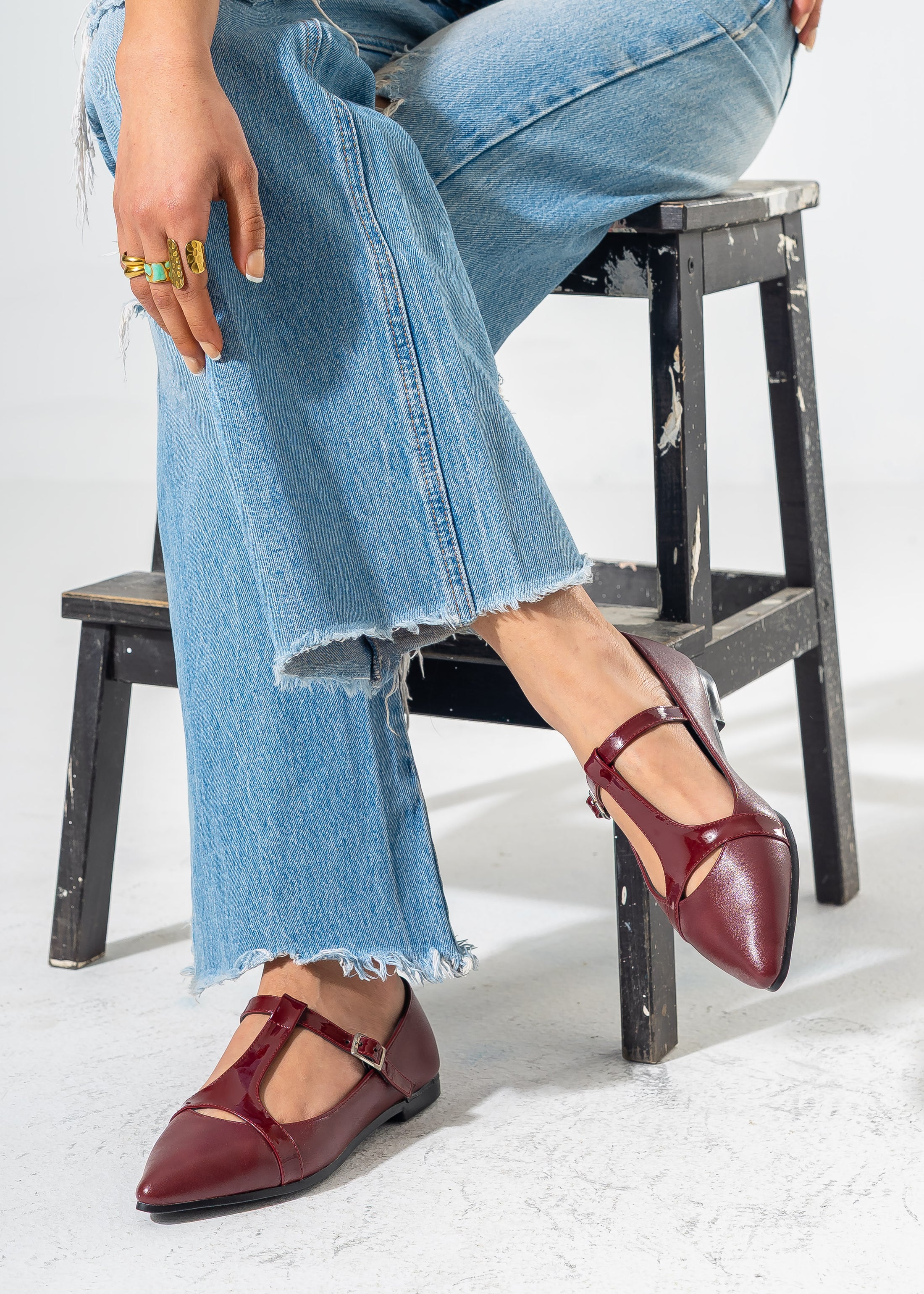 Pointed-Toe T-Strap Mary Jane Flats-MAROON