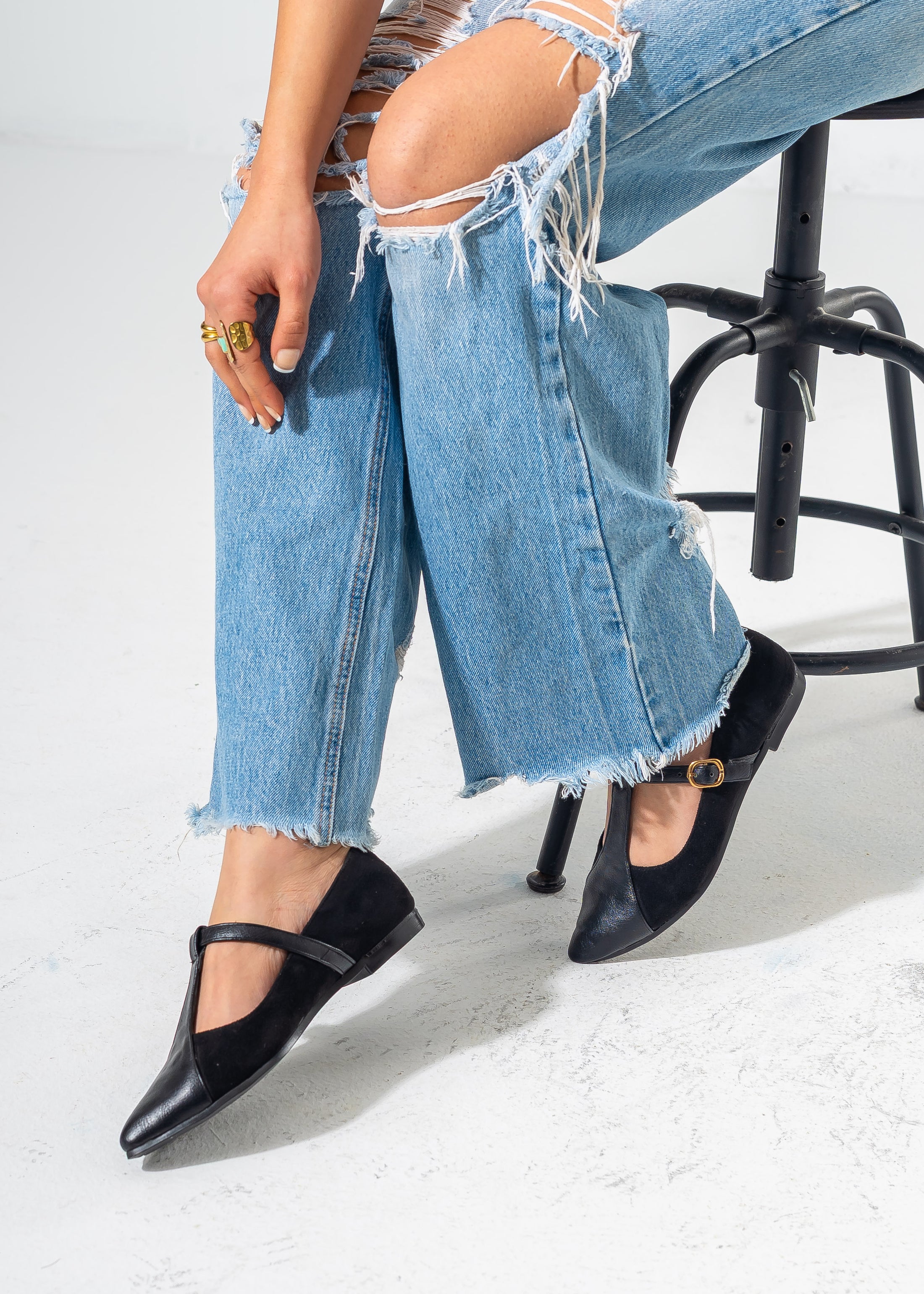 Pointed Toe T-Strap Flats-BLACK