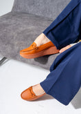 Load image into Gallery viewer, Elevated Comfort Flats -camel
