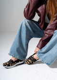 Load image into Gallery viewer, Casual Slip-on -black
