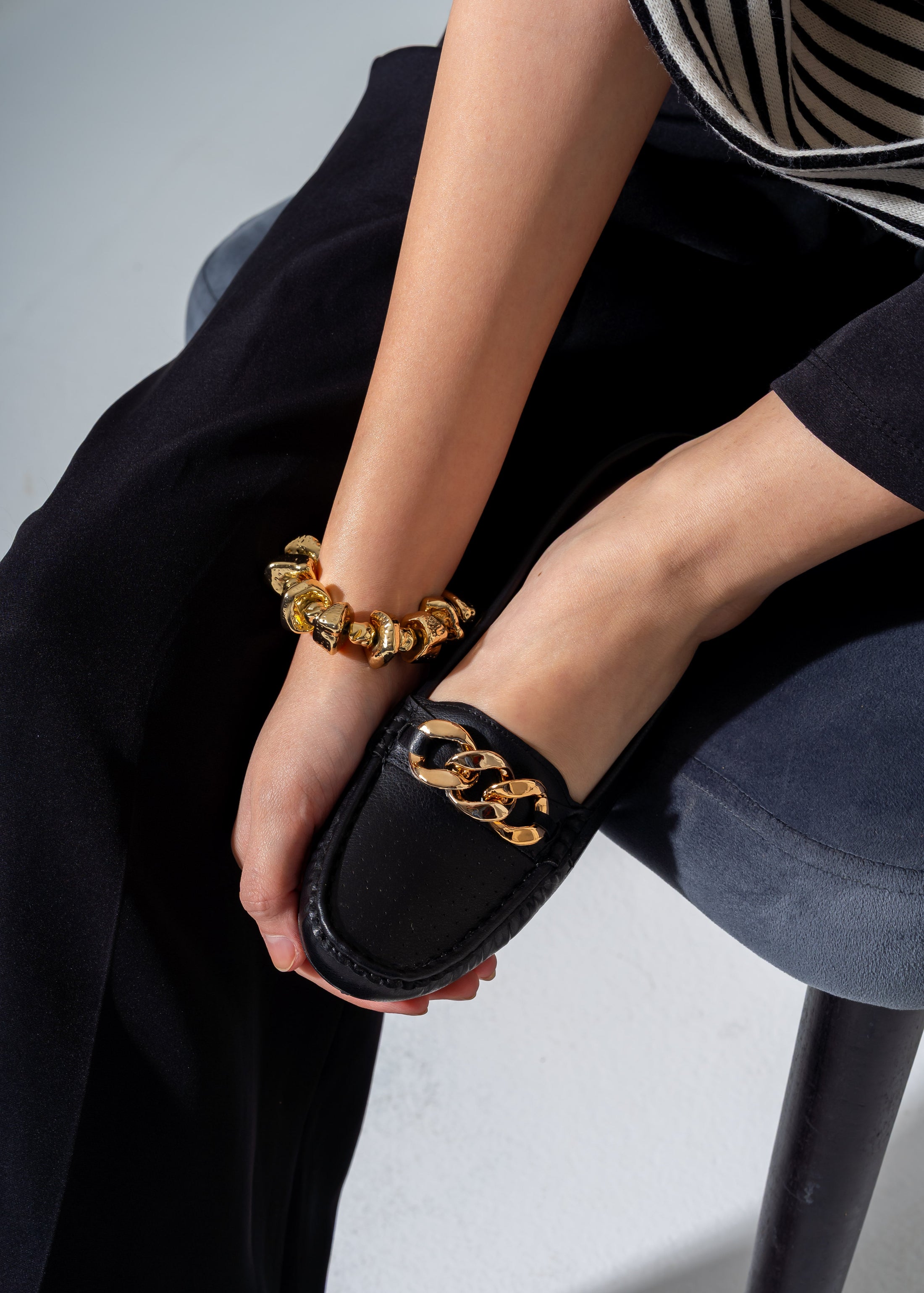 Metal Chain Flats -black