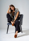 Load image into Gallery viewer, Tassel Suede Flat -camel
