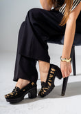 Load image into Gallery viewer, Retro Knit Heels -black
