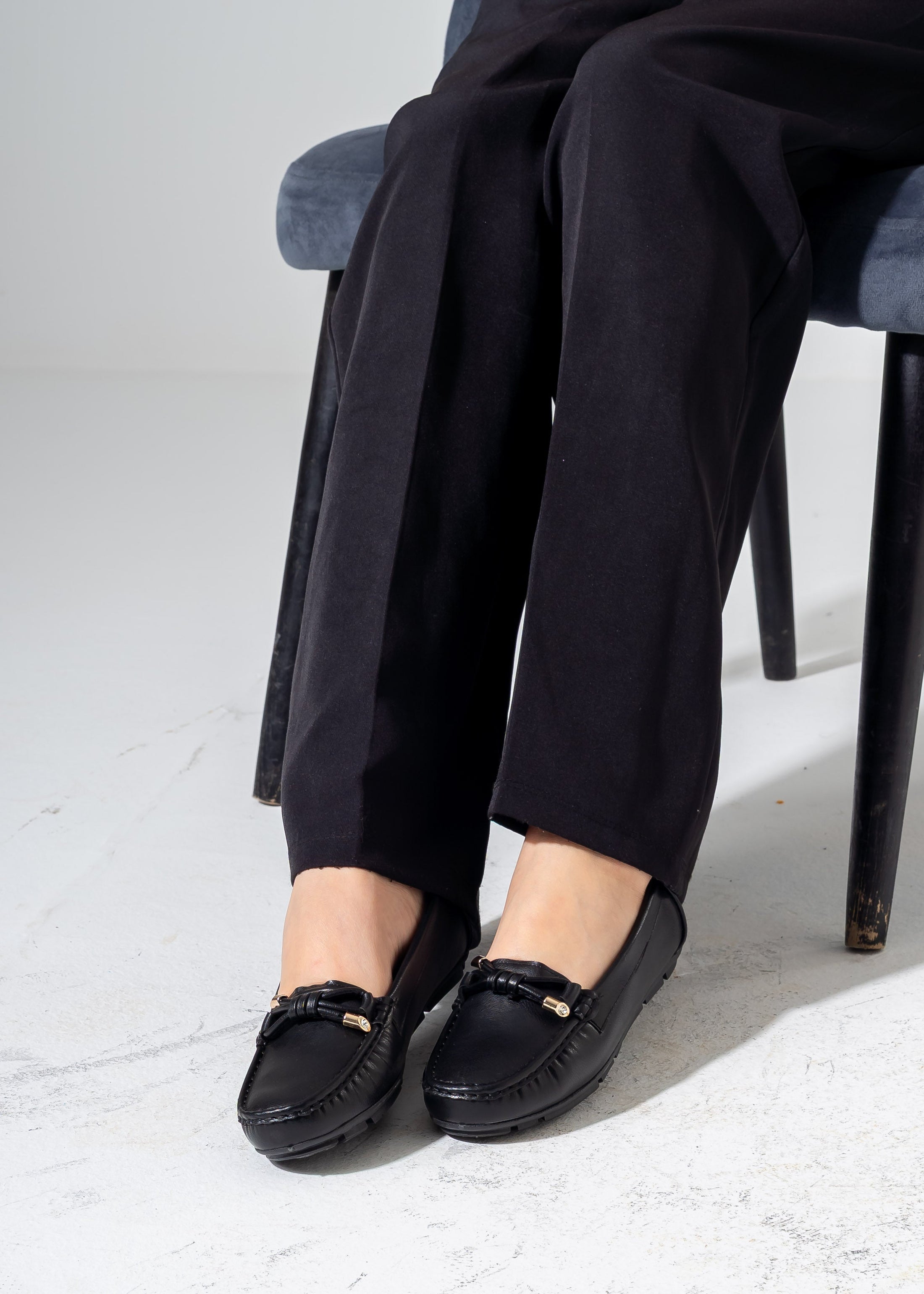 Bow Detail Flats -black